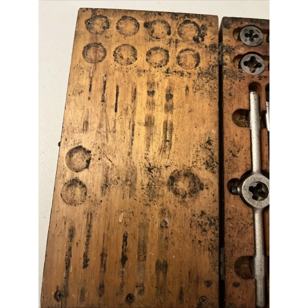 Vtg Tap & Die Set w/ Wood Case Lucky Brand Ace Mixed Brands‎ 20 Pieces